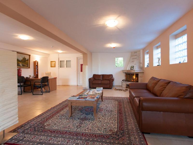 Elatos Apartments Kleitoria Chambre photo